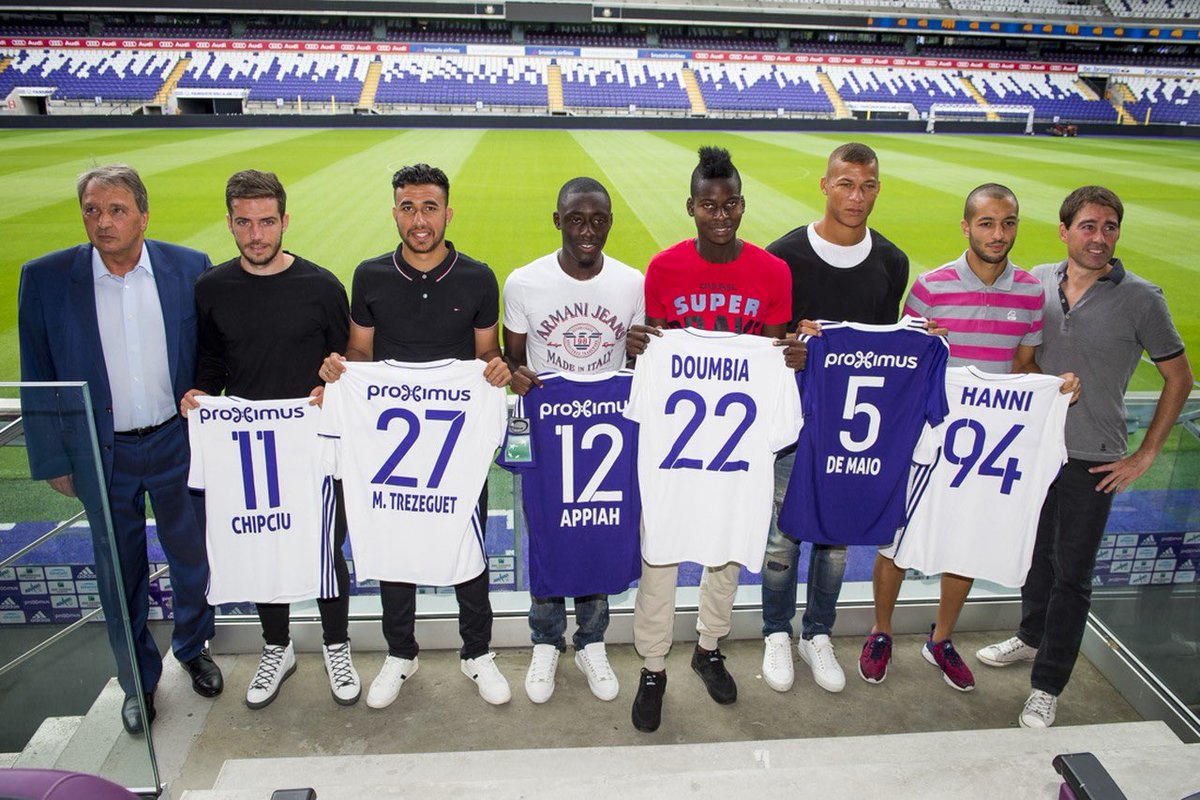 Mauveside tweet media