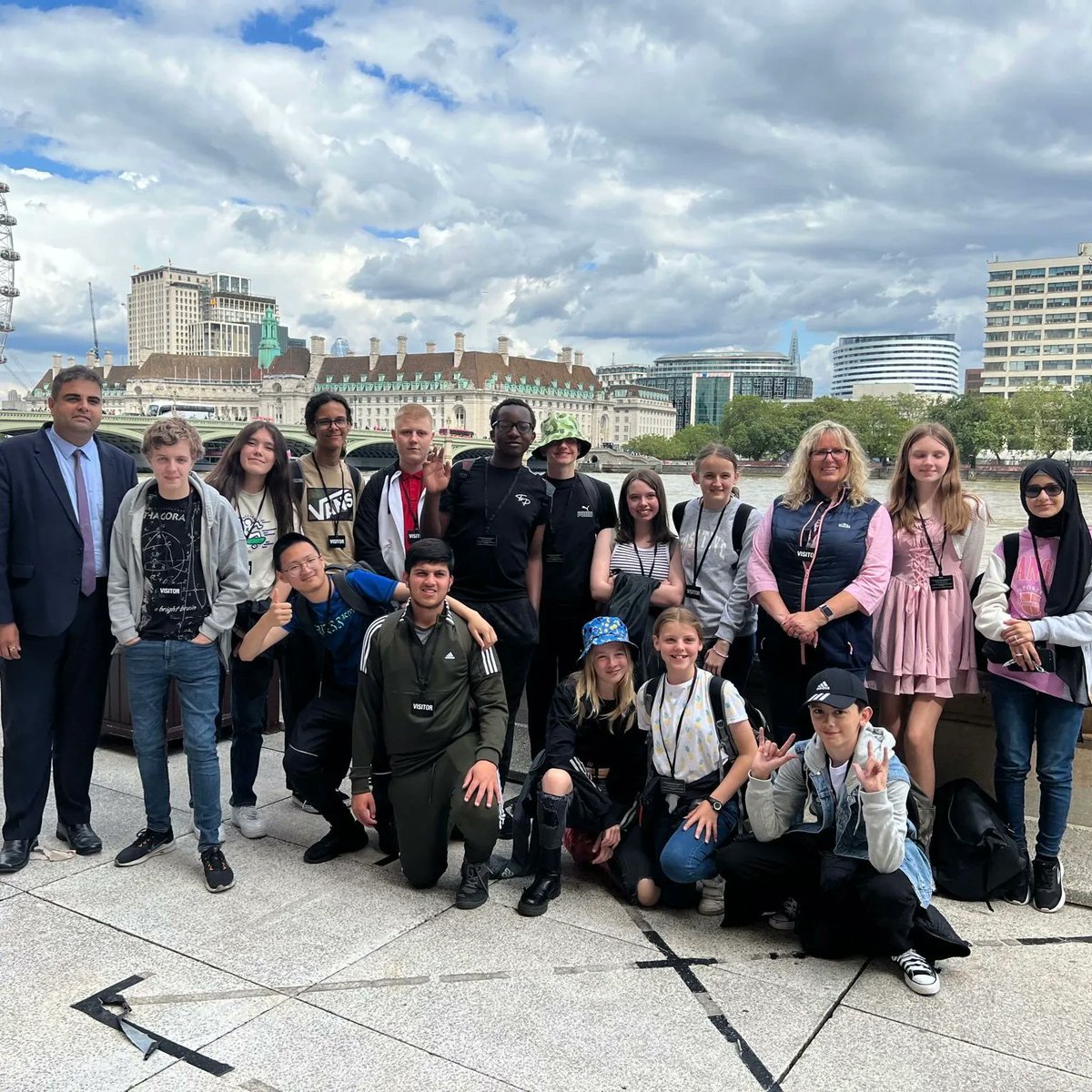 sptacademy's tweet image. This week, our School Council visited London to meet with our Local MP, Navendu Mishra, and to explore Parliament!

They got a taste of what a career in politics would be like 👩🏻‍⚖️

#EducationWithCharacter #FutureMe