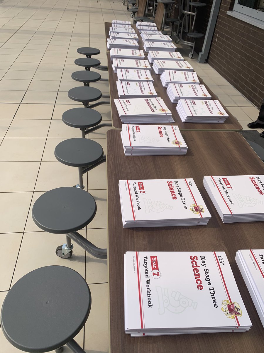 Lovely evening meeting our 2023 Y7 cohort. All students got a reading book and workbook to enjoy over the summer!