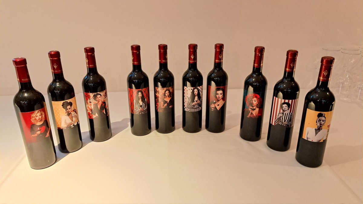vinodelamancha's tweet photo. Presentación de la colección de 1.000 botellas de 10 referencias #DOLaMancha de la cooperativa #VinicoladelCarmen de #CampodeCriptana de su tinto ecológico #Infanto cuyo beneficio irá donado a la asociación de enfermedades poco frecuentes @INDEPF . @Ayto_Criptana #vinosdecalidad https://t.co/yspyRmZBiG