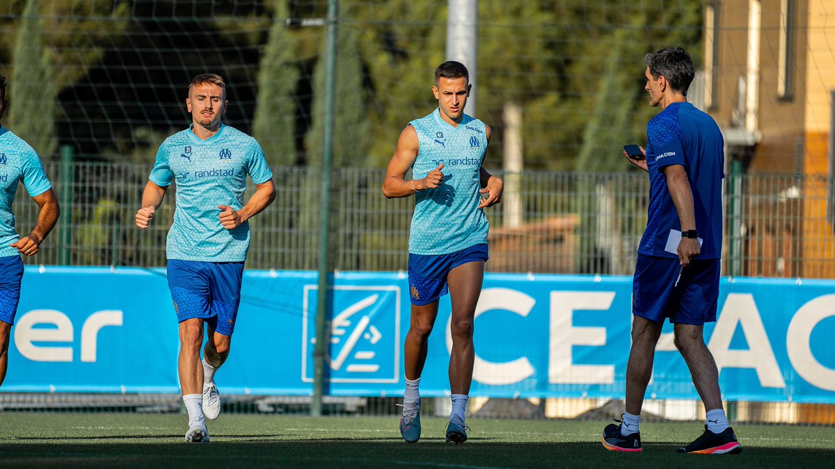 🚨Programme de reprise :
⚽️OM – Nîmes le 14 ou 15/07 (commanderie)
🔹Stage en Allemagne du 17 au 29/07 , au programme 2 matchs amicaux face au KAS Eupen et RKC Waalwijk
⚽️OM – Bayer Leverkusen le 2/08 au Vél'.

#TeamOM #OM