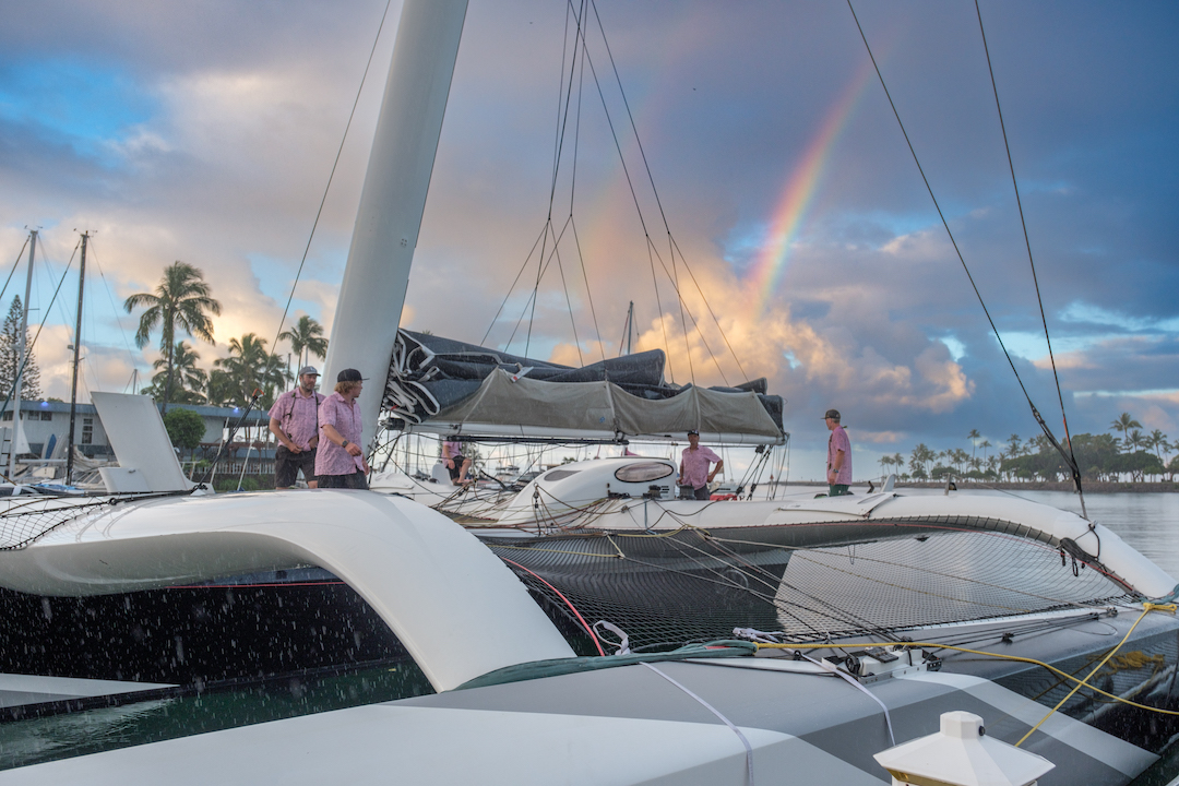 A warm Aloha to our first team to finish #TranspacRace in Hawaii! The MOD 70 ORION crew were all smiles at sunrise this morning after their 2 am arrival, and then they headed back out on the water to welcome their competitors, Maserati, as well! 

📸: Mark Brouch