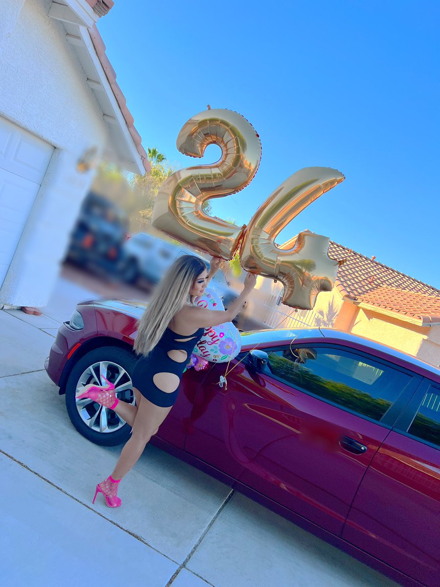 angelcrystalll's tweet photo. Twenty fucking fine I know I know 🫶🏽 https://t.co/WvEbK5JIdM