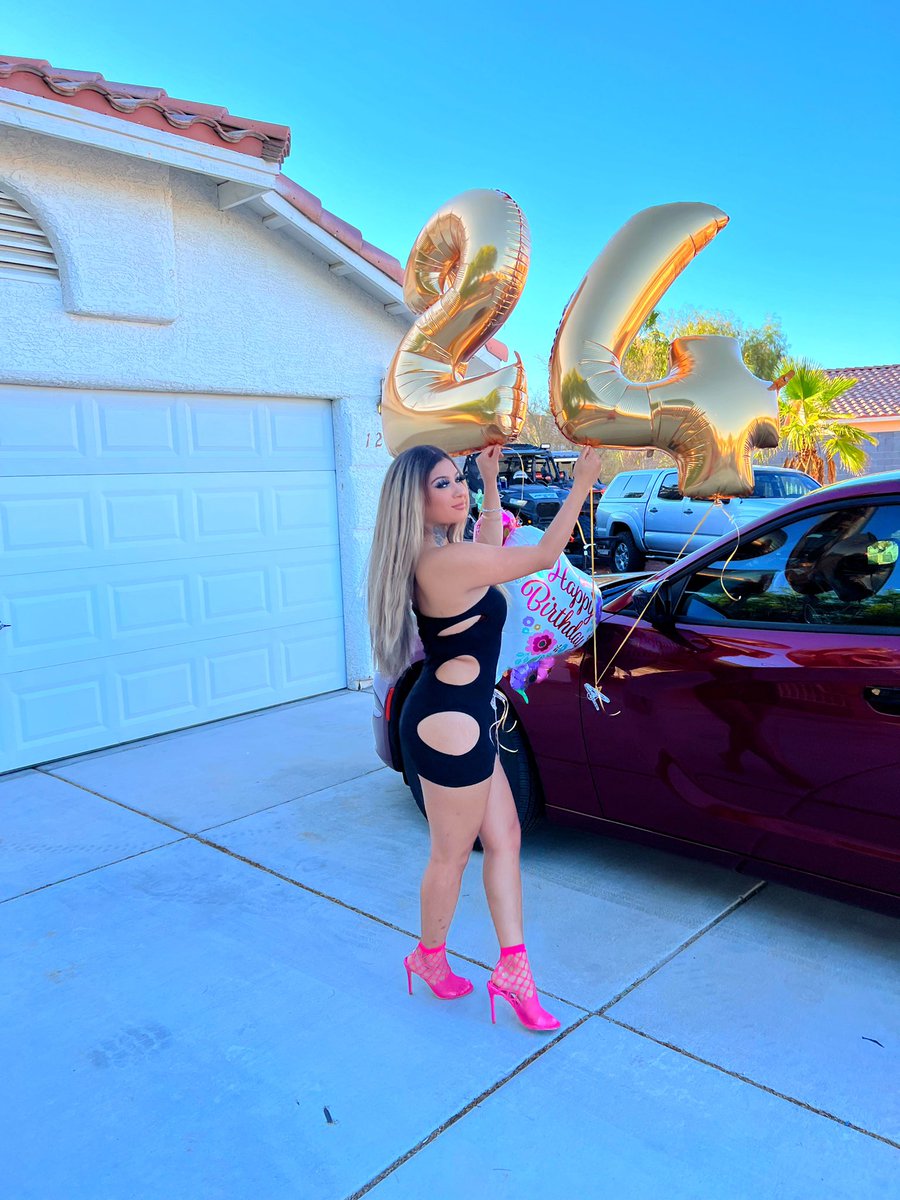 angelcrystalll's tweet photo. Twenty fucking fine I know I know 🫶🏽 https://t.co/WvEbK5JIdM
