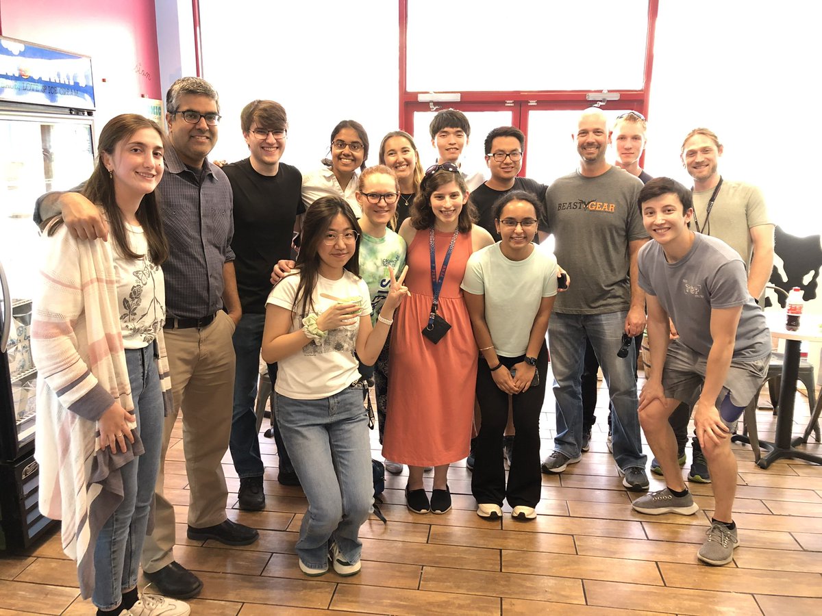 Kohli Lab (@kohlilab) on Twitter photo Congratulations to our newest PhD candidate <a href="/AleksiaBarka/">Aleksia Barka</a> for successfully passing her <a href="/BMBGGUPENN/">BBCB Graduate Group</a> prelim exam (and doing it before officially starting grad school, no less)! Congratulations to our newest PhD candidate <a href="/AleksiaBarka/">Aleksia Barka</a> for successfully passing her <a href="/BMBGGUPENN/">BBCB Graduate Group</a> prelim exam (and doing it before officially starting grad school, no less)!