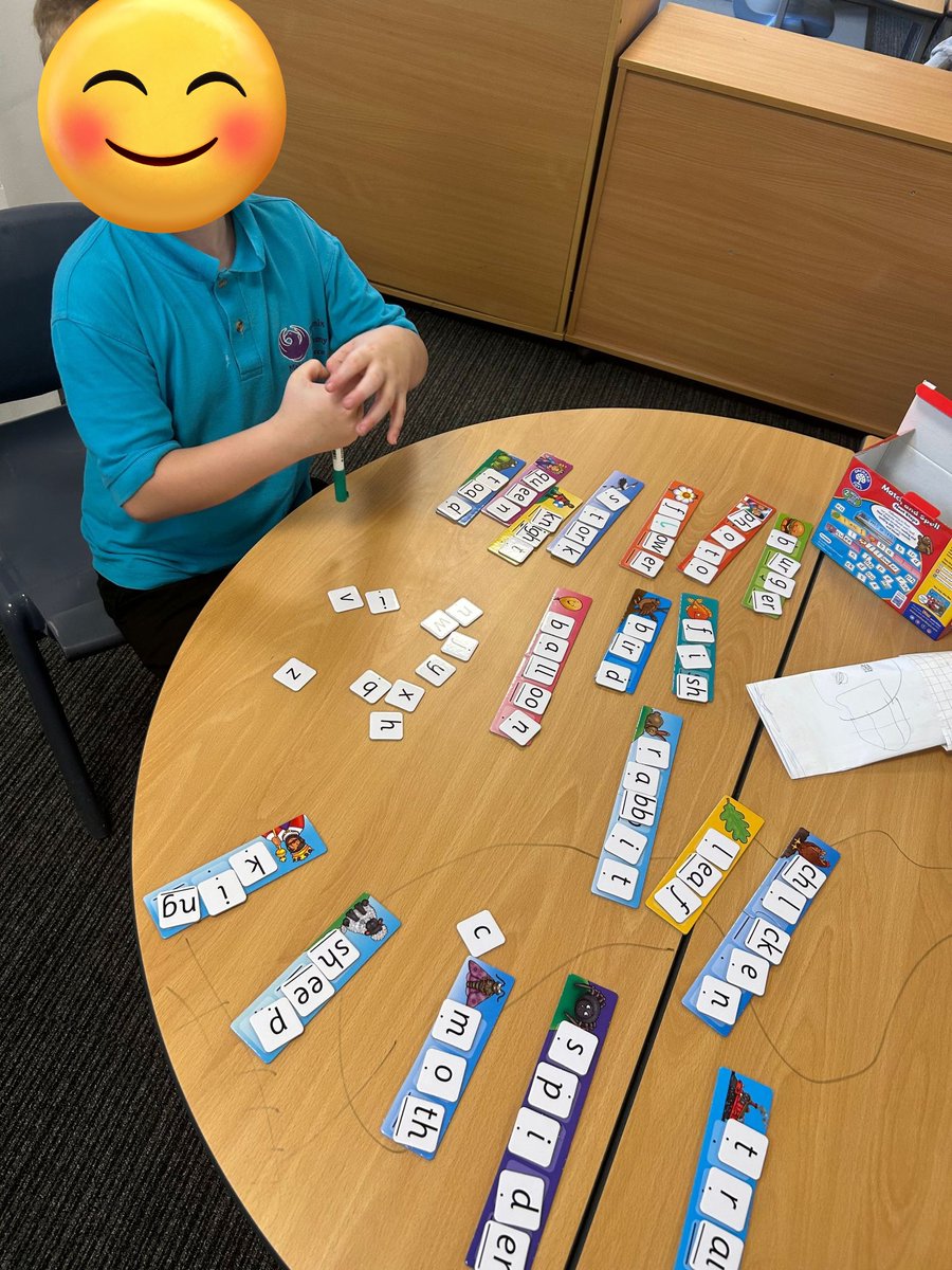PhoenixHousePRU's tweet photo. Some super phonics work by a certain student today 👏🏼 (in our aeroplane ✈️) learning can happen anywhere! #wemakeadifference #thisisAP https://t.co/A2fcdJytON