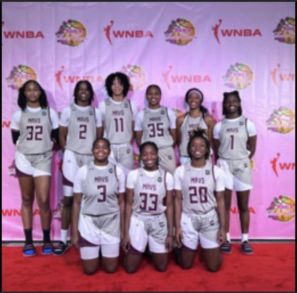 Legskillz's tweet photo. Let’s goooooooo ⁦@ameriyagaston25⁩ #Run4Roses
#🏀2025
#What it Dee #32 https://t.co/FnqQJSV7XI