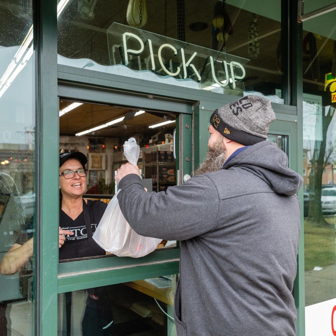 nottolideli's tweet photo. 📍Chicago is home to so many amazing neighborhoods, and we're proud to be a part of one! Our deli has been serving the community for over 70 years. Come say hi and try our homemade Italian sausage! #delisofchicago #chicagoneighborhoods #nottoilis https://t.co/eVdkaeYGqL