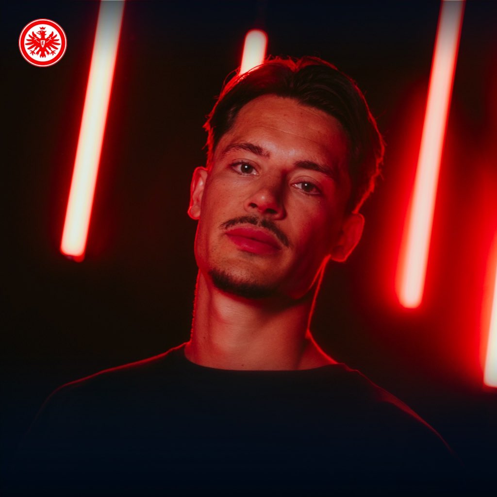 Leeds United Argentina on Twitter "Es oficial nomas, Robin Koch es