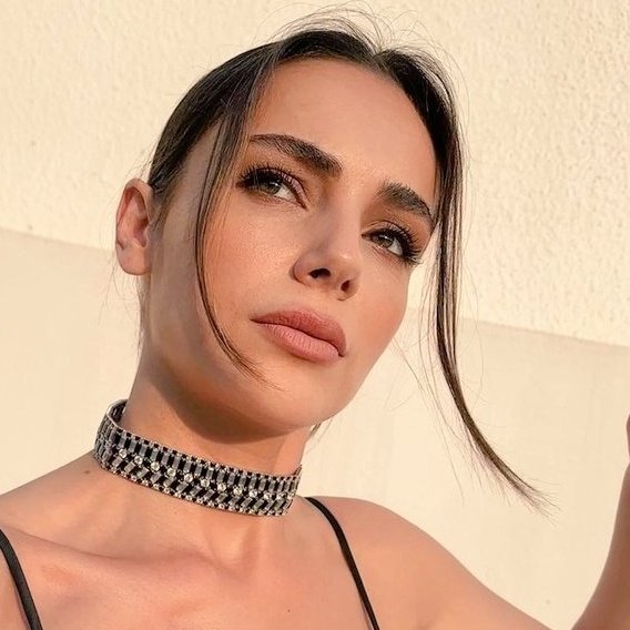 RaniaRb9's tweet photo. #NouvellePhotoDeProfil https://t.co/PsB75SUwKh