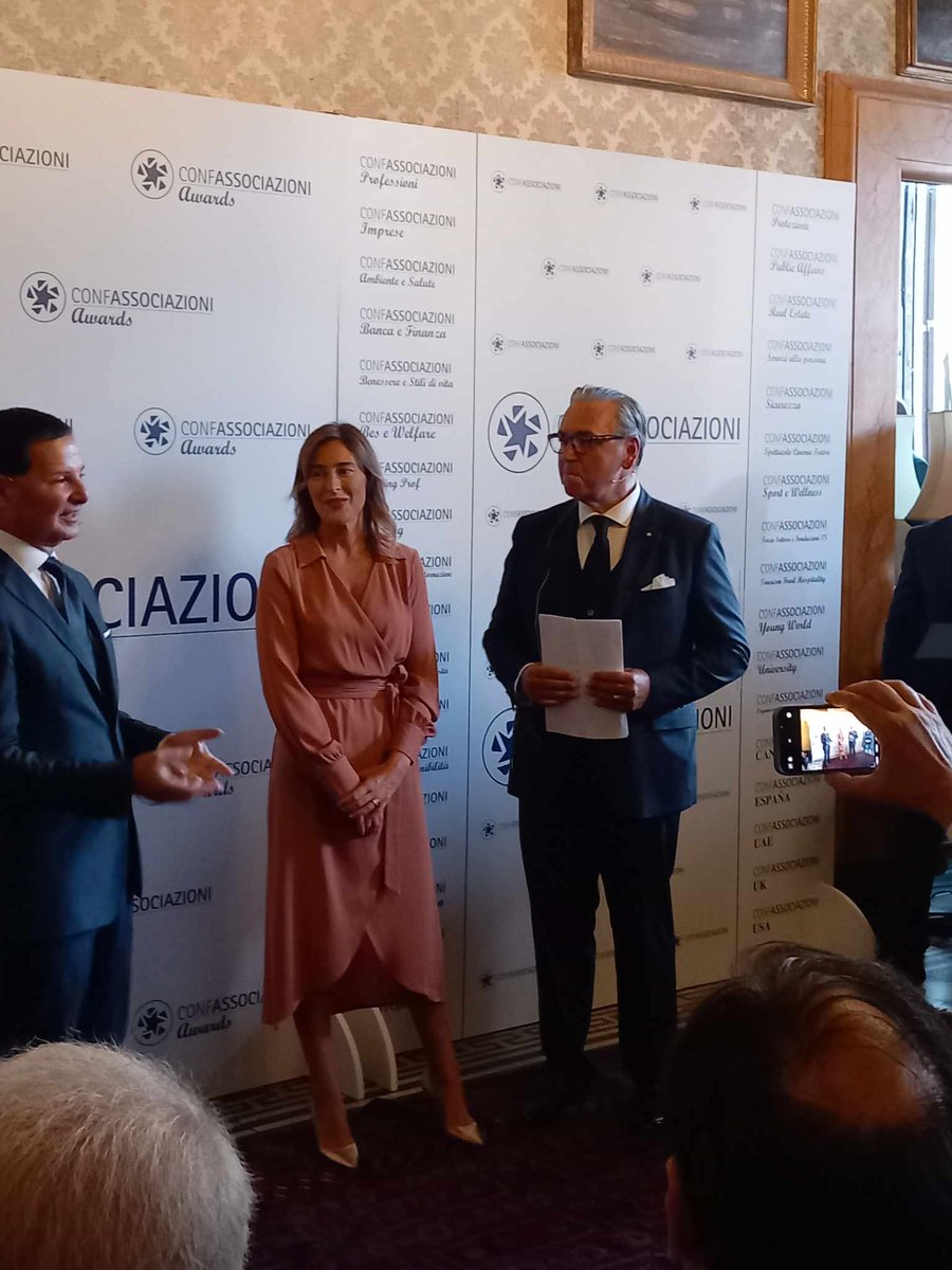 AngeloDeianaTW's tweet photo. Grazie per la traordinaria #festa per il Decennale di CONFASSOCIAZIONI a Palazzo FerrajoliSiete stati #tanti, siete stati #grandi. Ecco un'altra #sequenza di #foto. Grazie a #tutti...
#Confassociazioni #laretedellereti #noisiamoconfassociazioni #noi https://t.co/NyfB0XKCYd