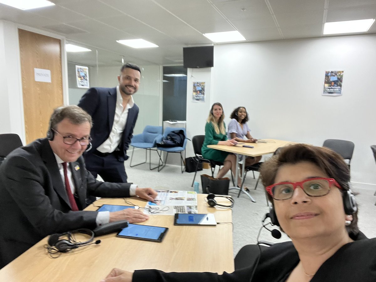 ahmereenreza's tweet photo. After work- dropped in for a quick #CCHQ Connect Calling to #GOTV for #UxbridgeAndSouthRuislip &amp; #SelbyandAinsty by-election 🗳️

What a pleasure and a double treat to be #ConnectCalling ☎️ with our Prime Minister @RishiSunak  AND our Party Chairman @GregHands 👍🏻👍🏻 https://t.co/MmbkZXEYq9