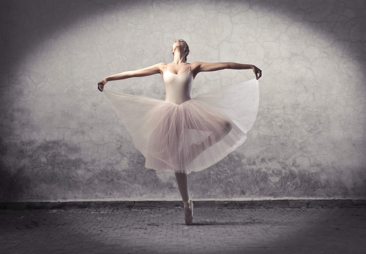 PolyseumArt's tweet photo. Performing arts, from ballet to opera, are a key point of Polyseum: they inject life to the venue and call for young talent. Find out more about @PolyseumArt projects on our official website (link in bio). https://t.co/MwD3E190k2