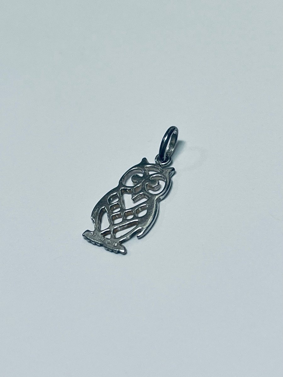 AmericanJewelr3's tweet photo. Excited to share the latest addition to my #etsy shop: Vintage Sterling Silver India Open Artwork Owl Charm https://t.co/OV2ou8mfS9 #silver #animal #sterlingsilver #owl #owlcharm #owlpendant #rare #india #unique https://t.co/IRvC596uY7