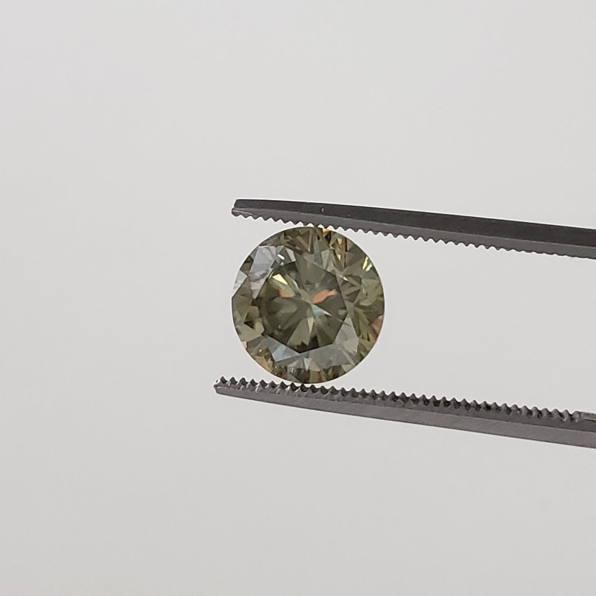 CanagemDotCom's tweet image. Moissanite | Round Diamond Cut | Green | 8mm 
presented by Canagem.com 

at bit.ly/44tWti6

#DiamondReplacement #DiamondAlternative