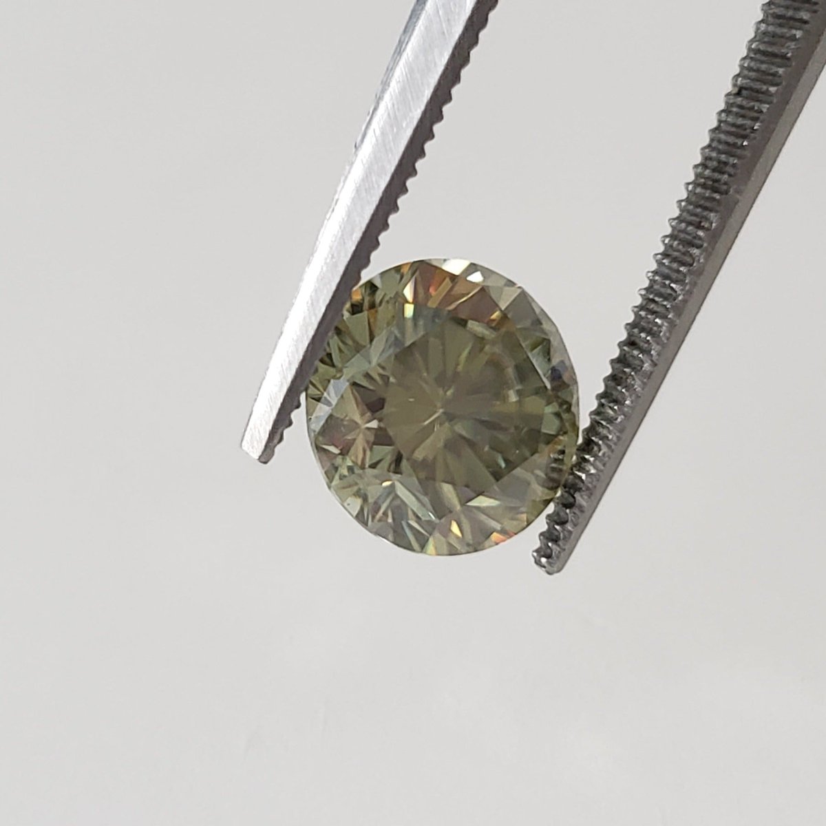 CanagemDotCom's tweet image. Moissanite | Round Diamond Cut | Green | 8mm 
presented by Canagem.com 

at bit.ly/44tWti6

#DiamondReplacement #DiamondAlternative