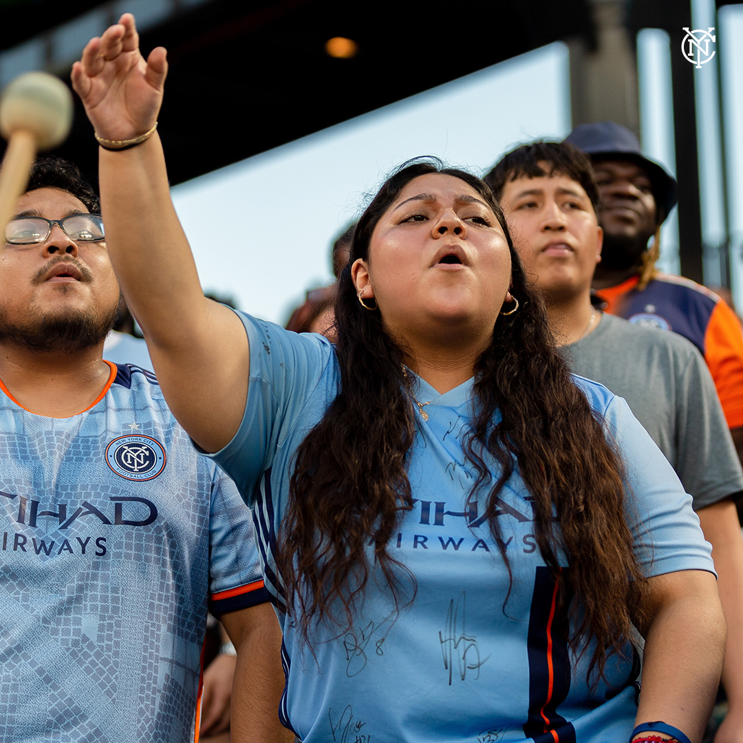 newyorkcityfc's tweet photo. Back home with the City Fam 🫶 @EurekaWealthSln