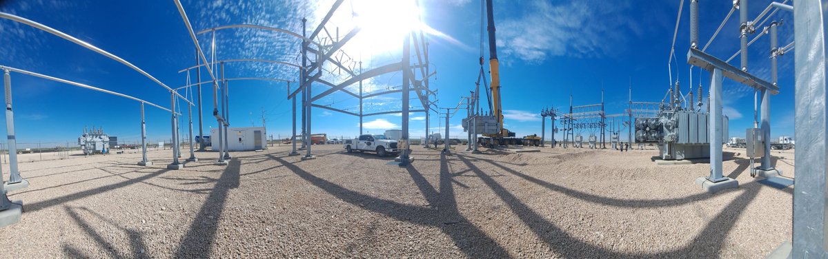 JomarElectrical's tweet photo. Ahhh what a site. Check out some of our High Voltage work out in West Texas!
#electrician #jomar #electriciansoftexas #electriciansoflubbock #westtexas #highvoltage https://t.co/V5wQpeuIkQ