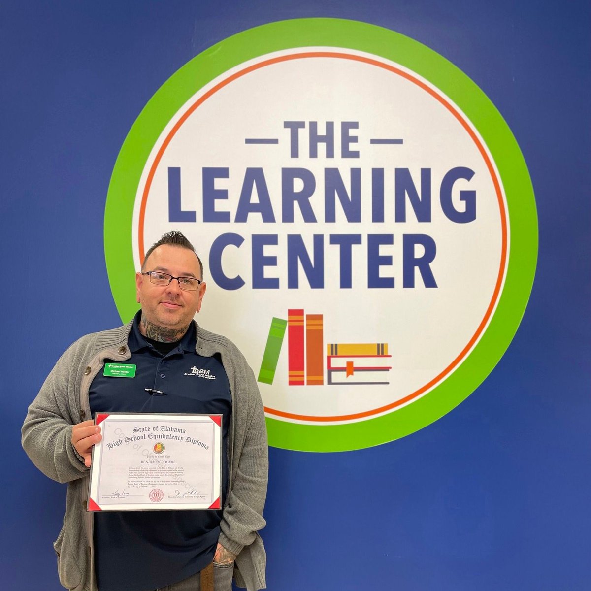 DawsonMissions's tweet photo. What a joy it is to read about all the students that are involved at The Learning Center! In the latest issue of Together Magazine, learn about Mike and his journey to receiving his GED.
https://t.co/C0UcW2huL5
#thelearningcenter
#dawsonmissionsministry https://t.co/gEQmN3uWHk