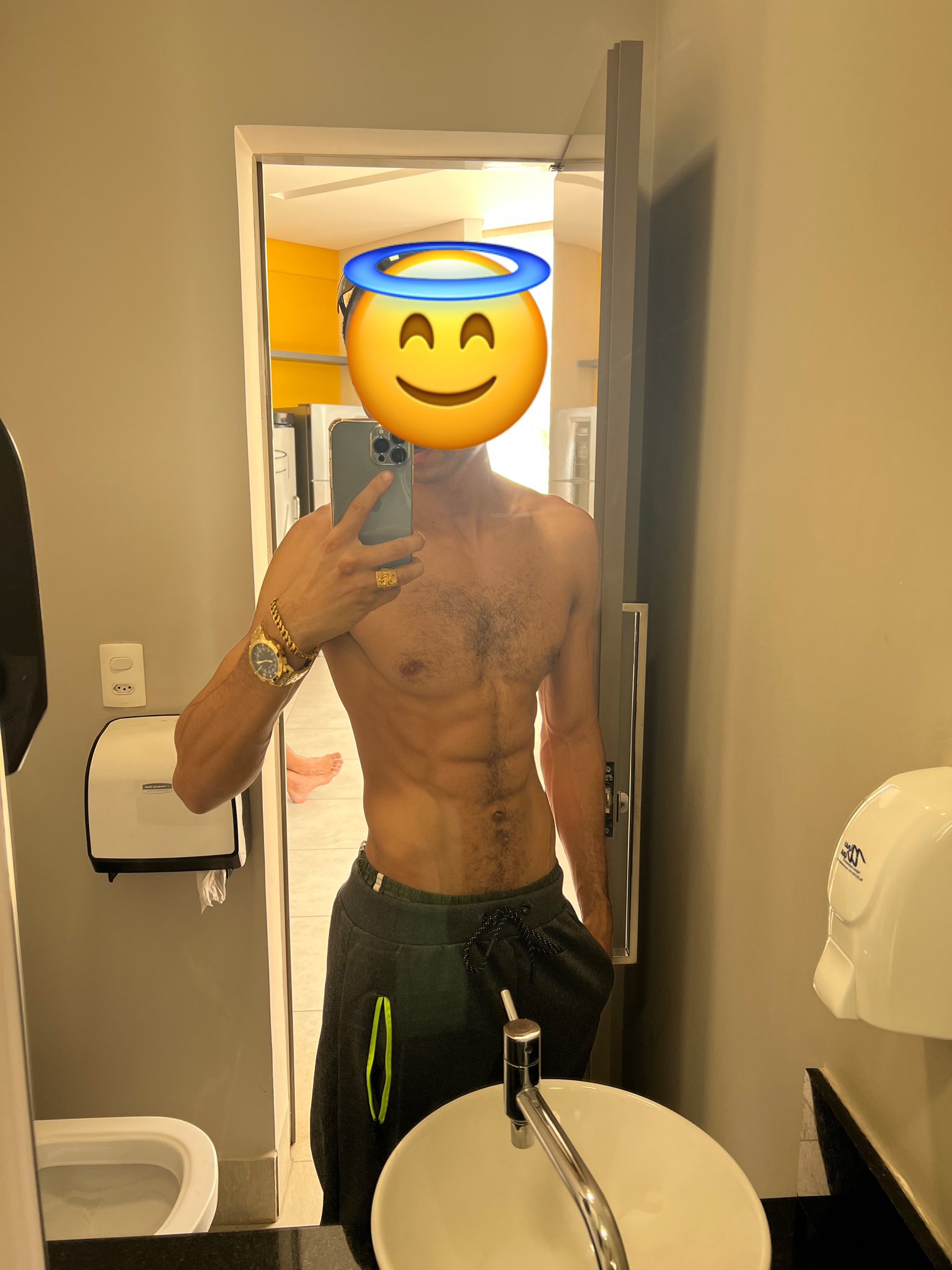 Noah XXL (2) 🇬🇧🇵🇸🇧🇷 on Twitter: "Hey loves ️ https://t.co/UQbDOxvW0u" / Twitter