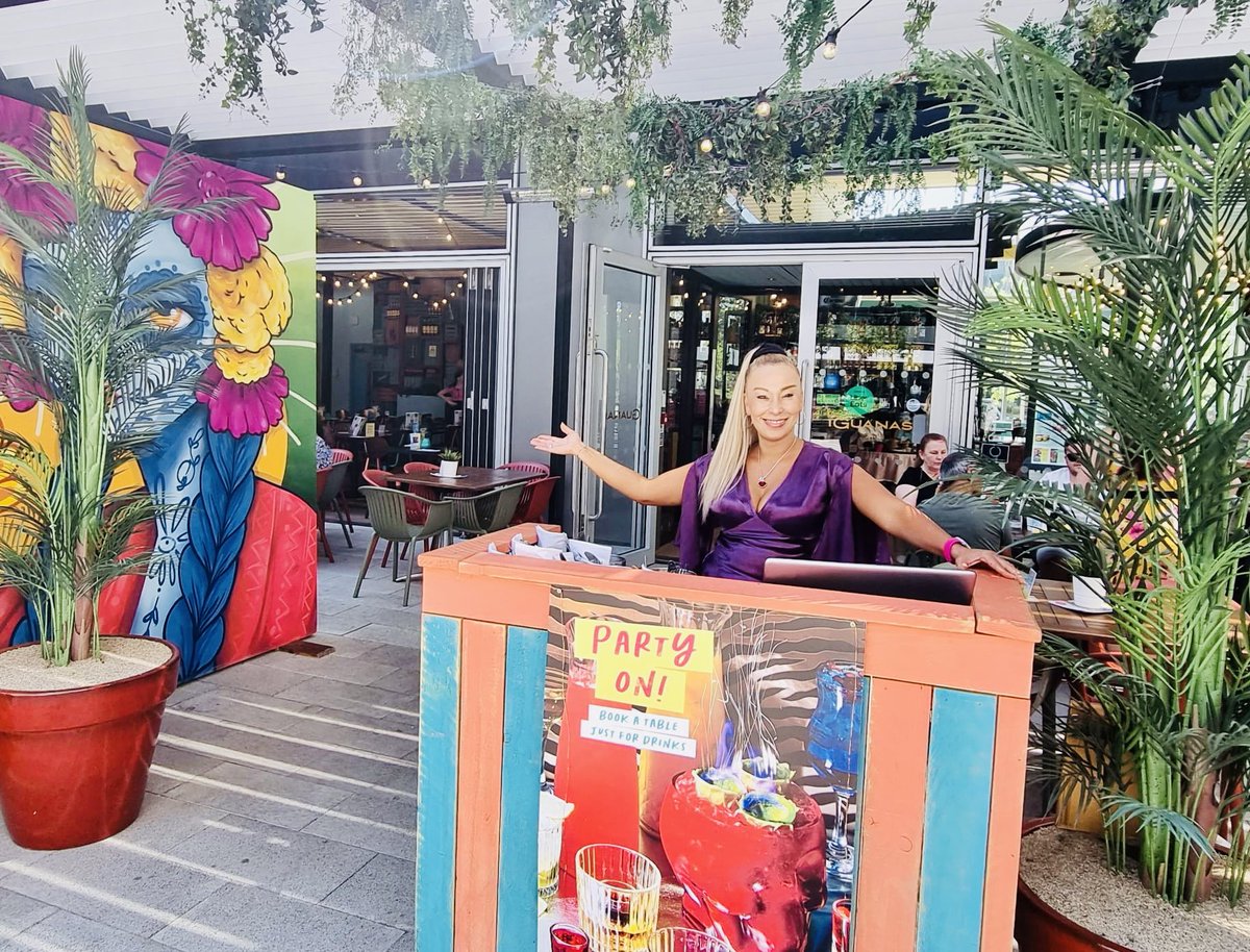 Bottomless Brunch Las Iguanas 🌺
Las Iguanas located in The Hub has the most AMAZING Bottomless Brunch❤️

Enjoy a delicious brunch dish, with a selection of cocktails, mocktails, beers, bubbles and new spirits for 2 hours, from £31.95
More info here 🌺 iguanas.co.uk/our-menu/food-…