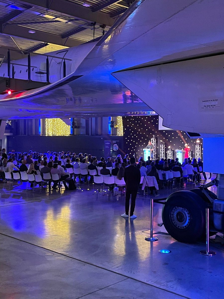 FinAwardsSWest's tweet photo. Great to see the Fintech South West professionals come together for the awards! #FintechAwardsSW https://t.co/lHsUo3dn0W