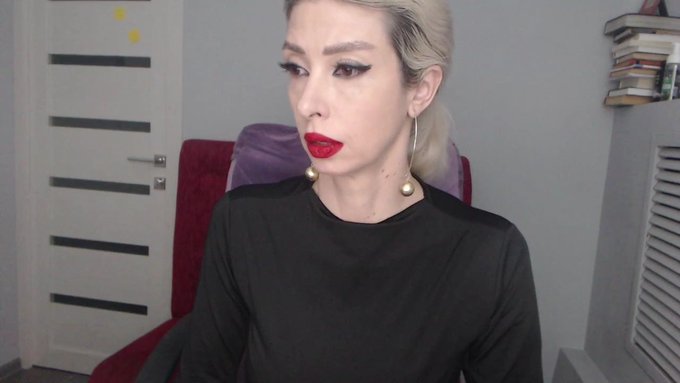 I'm online @MyFreeCams! #onmfc https://t.co/PlGLdxpm31 💚 https://t.co/1K2YKoOUGf<a class="tags" href="/tag/myfreecams">@myfreecams</a><a href="/tag/onmfc"class="tags">#onmfc</a>