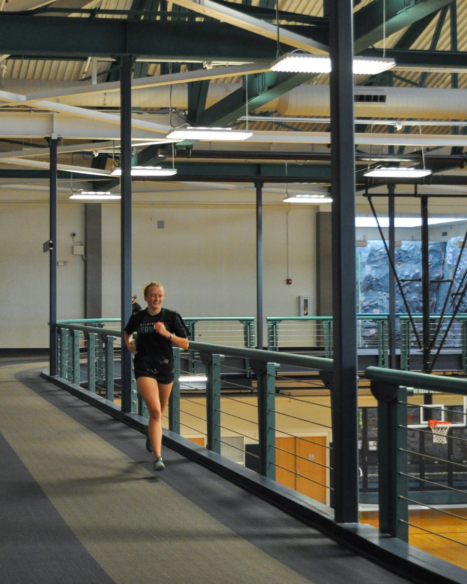 Too hot to run outside?! Swipe into the LSRC and take a couple of laps around the indoor track 👟