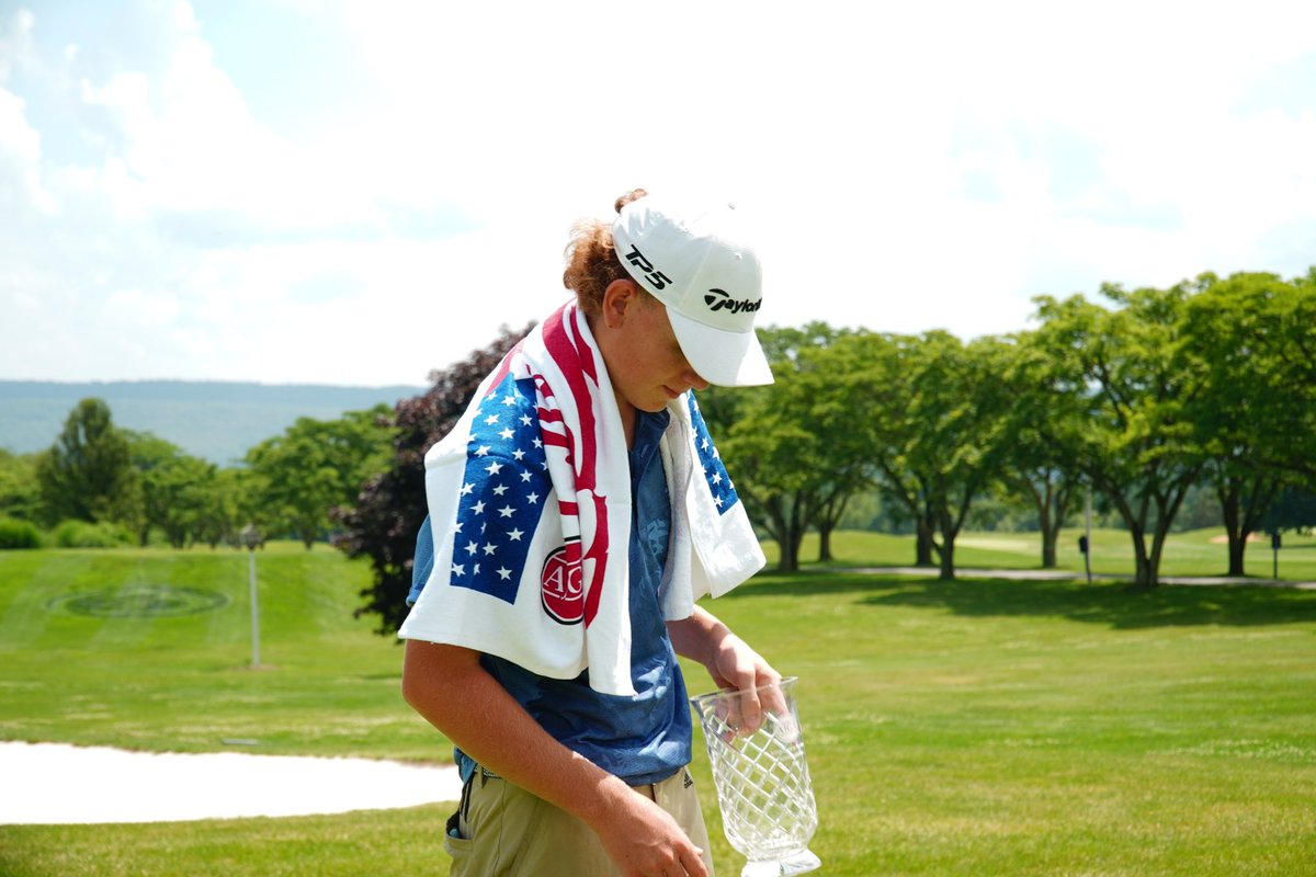 AJGAGolf's tweet image. Dominating start and a strong finish 
 
Logan Reilly finishes the #PennStateJr in style with a wire-to-wire victory. Shooting 14-under-par, Reilly captures his second AJGA victory.