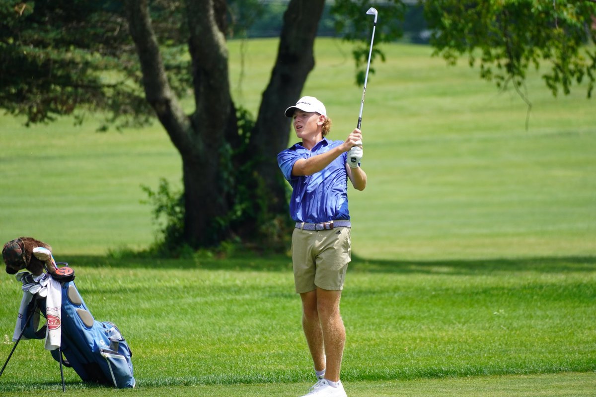 AJGAGolf's tweet image. Dominating start and a strong finish 
 
Logan Reilly finishes the #PennStateJr in style with a wire-to-wire victory. Shooting 14-under-par, Reilly captures his second AJGA victory.