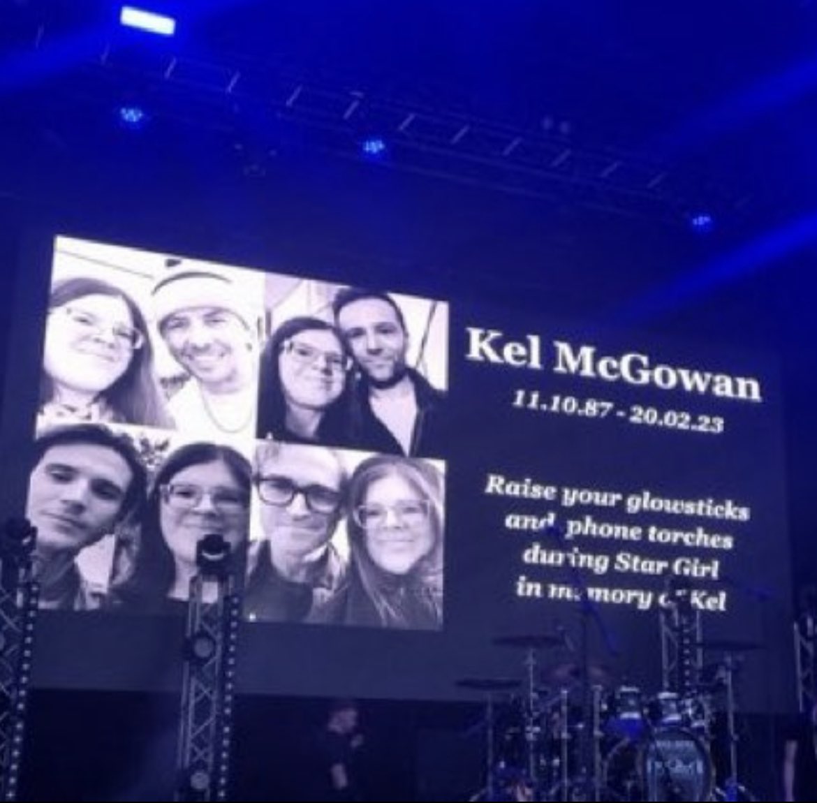 ry_mcflyy's tweet photo. This is absolutely class from the @mcflymusic guys tonight! ππ»ππ»
#RIPKel π€ #ShineALightForKel π©΅ https://t.co/lpuqllw0Zc