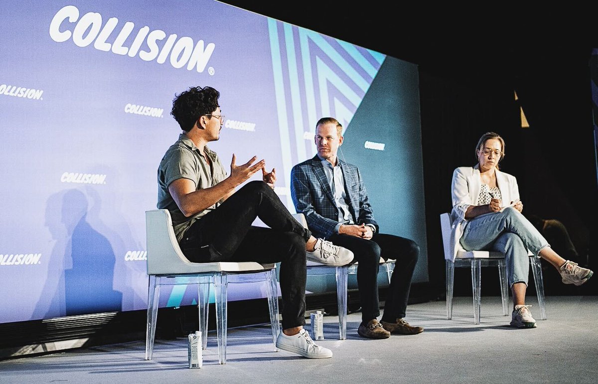 FrontierBC's tweet photo. We're witnessing a profound shift in office spaces.🏙️ Physical third spaces & innovation hubs, with community & intentional design at heart, it becomes evident that a significant paradigm shift is in progress.
Our CEO @dburgar spoke on this @CollisionHQ in Toronto.
#vantakeover https://t.co/NwLHg8QNYh