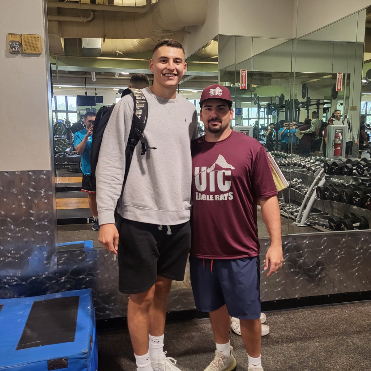 heviashoops's tweet photo. Crazy how life works. Coached this young man as an Assistant on @WCS_Basketball staff and then as the Head Coach at @SFE_BASKETBALL and now he's training our players at @UIC_MBB_ 

Full Circle https://t.co/kGZwidncIY