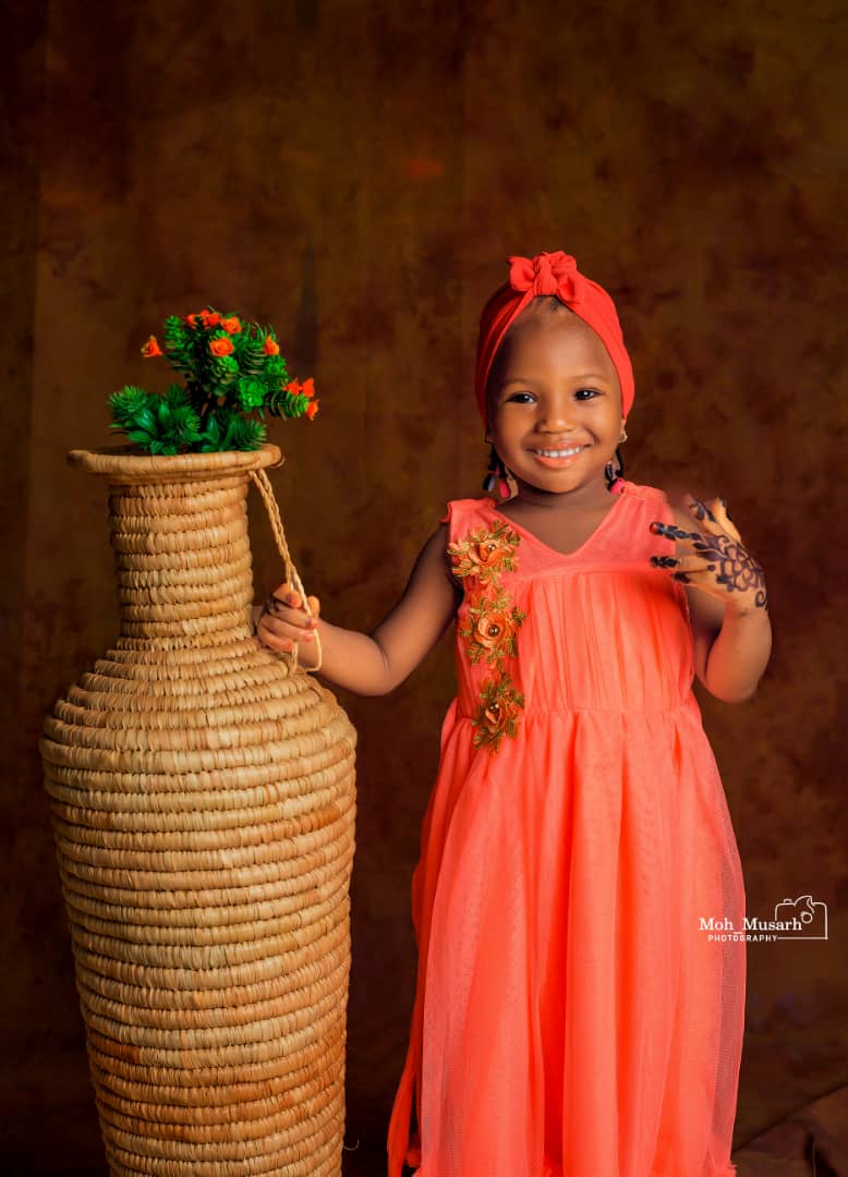Zulzurander's tweet photo. Alhamdulillah Ummu Salma M Awwal is 3 May Almighty Allah bless her for Us and the Entire Muslim world Amin
#TaBaba
#Umsalma https://t.co/x21GTxWTXb
