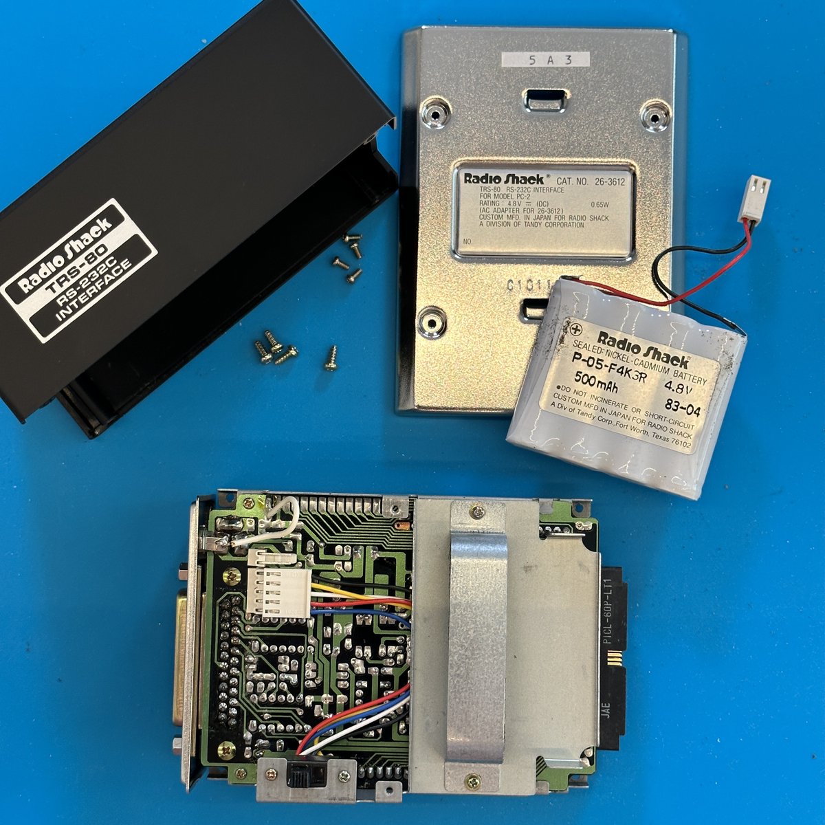 thevintnerd's tweet photo. 🤯 eBay find: A TRS-80 PC-2 Pocket Computer SERIAL Interface. Never figured I'd ever get my hands on one. Let alone ?new? in the box!

#Tandy #RadioShack #TRS80 #PocketComputer #PC2 #Sharp1500 #PC1500 #263612 #VintageComputing #RetroComputers #WallOfRetro #TheVintNerd https://t.co/DtPPHB86im