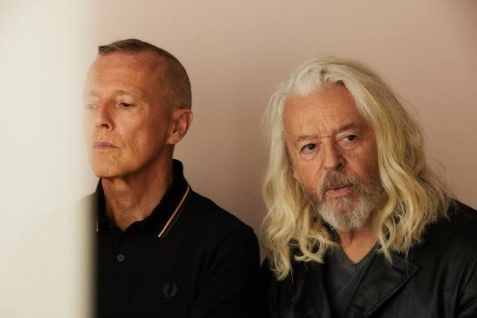 tmdqa's tweet photo. Tears for Fears vem ao Brasil em 2024, diz jornalista > https://t.co/MYGW55BBk3 https://t.co/EYtYCSZj6y