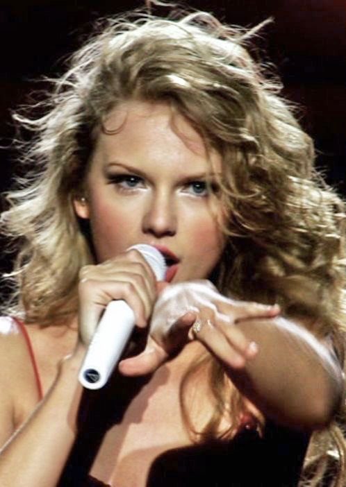 corneliastkatie's tweet image. she literally raised me