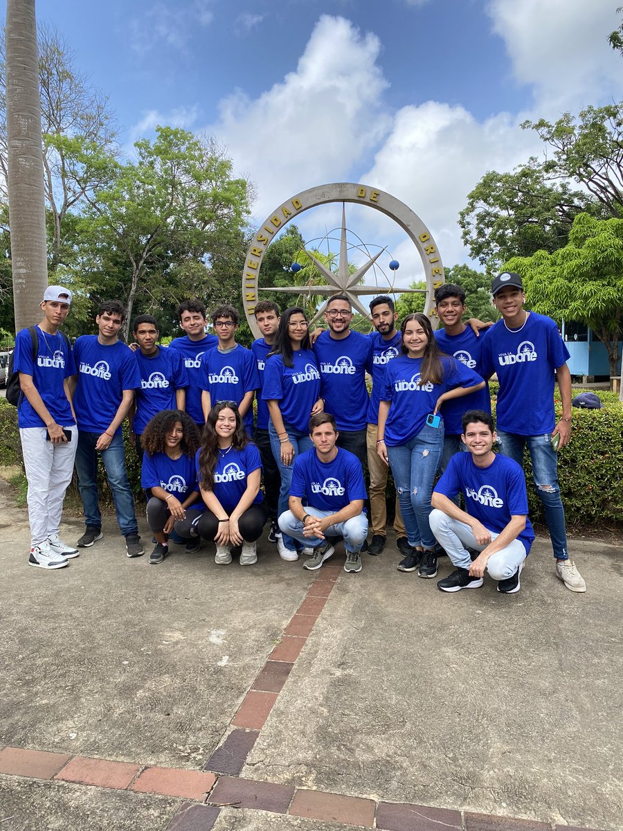 VivaLaUDONE's tweet photo. ¡Cuenten hoy y siempre con este gran equipo!💙

Rumbo a nuestros 10 aniversario dentro de nuestra alma mater, estamos sumamente orgullosos del equipo que hemos cosechado.

Generación tras generación, nuestro legado sigue creciendo.

@vivalaudone para rato, vamos por más🙌🏻 https://t.co/GUONqaK3L0