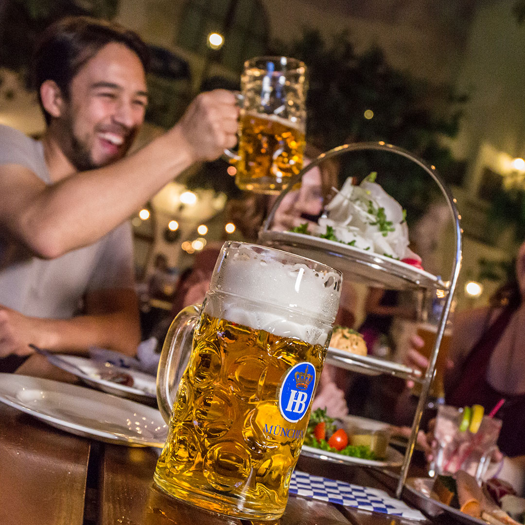 HofbrauhausLV's tweet image. 🎉 Raise your steins and indulge in the flavors of Bavaria, Germany! 🍻🥨 Join us for an unforgettable evening of good vibes and delicious food. 🇩🇪
🌭🍺  Reservations: zurl.co/Qbma 
#GermanFood #ProstToGoodTimes #BeerLoversUnite