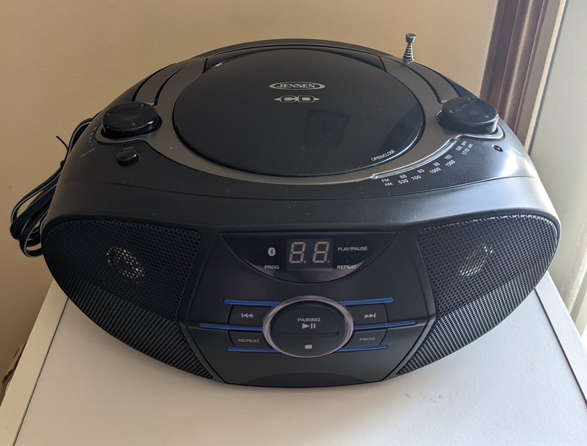 Shannonanan13's tweet photo. If you didn't listen to Speak Now on one of these bad boys in 2010, I don't wanna hear your opinions on Better than Revenge https://t.co/XAO6M8FmvQ