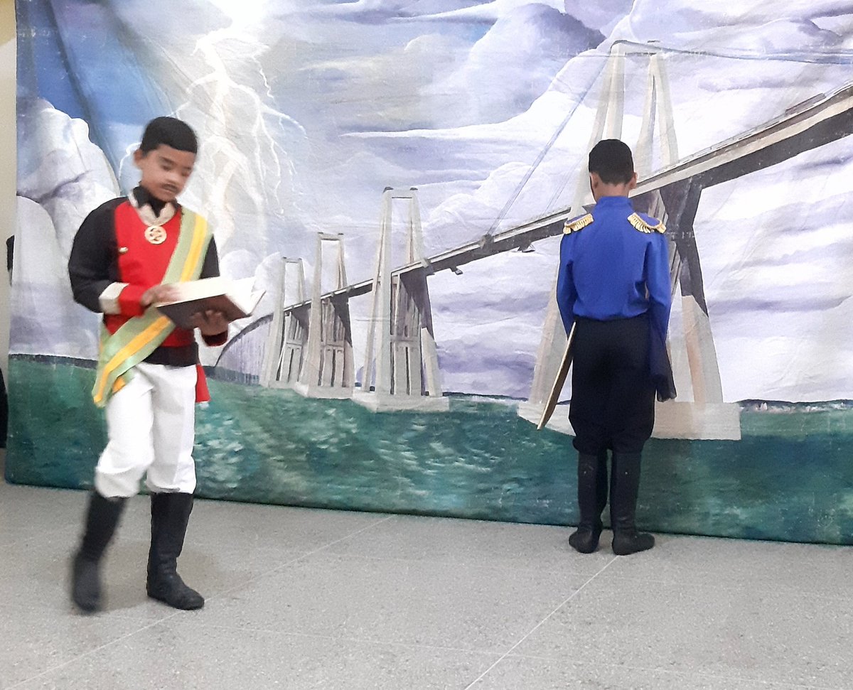 #6Jul estudiants que representaran al estado Cojedes en el IV Festival de Teatro estudiantil Cesar Rengifo se presentaron en la sesión de la Comision Bicentenaria de la Batalla Naval del Lago d Maracaibo
<a href="/_LaAvanzadora/">Yelitze Santaella</a> 
@MPPEDUCACION 
@cdce_cojedes 
<a href="/DGCPatrimonioy2/">DGCULTURA_MPPE</a> 
<a href="/dgcteatro/">dgcteatro</a>