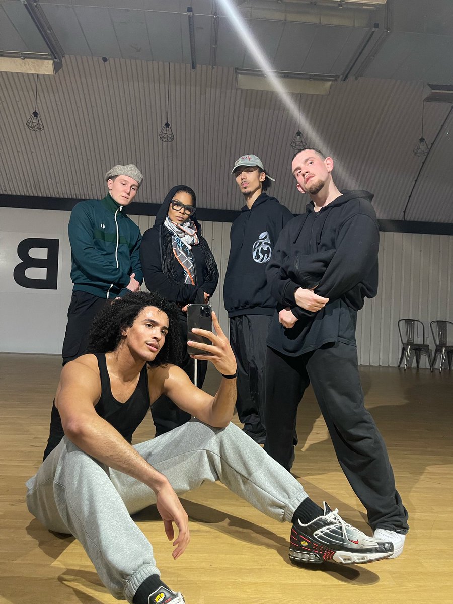 4 of the London dancers who helped me prepare for the Together Again Tour. You guys were so wonderful to work with. Thank you for being there for me!!! 😘😘😘 pictured: Sebastian Skov Kane Klendjian Brett Sewell Kieran Curtin and special thanks to (not pictured): James…