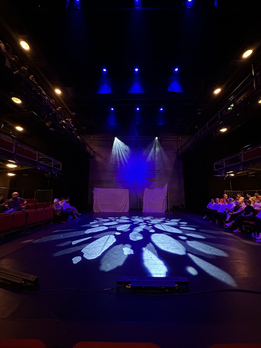 At my first night in Coventry, I watched “Enigma” at the @BelgradeTheatre with cast formed by teenagers of the Sprung Advanced class and production by @HighlySprung.