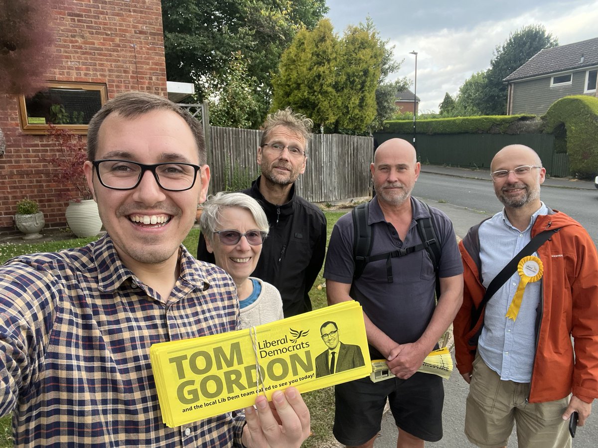 Another day another door (or several hundred) to knock. 

We certainly won’t be taking anything for granted. We can win here but we need your help. 

Help us beat the Conservatives in Harrogate &amp; Knaresborough:
hklibdems.uk/donate