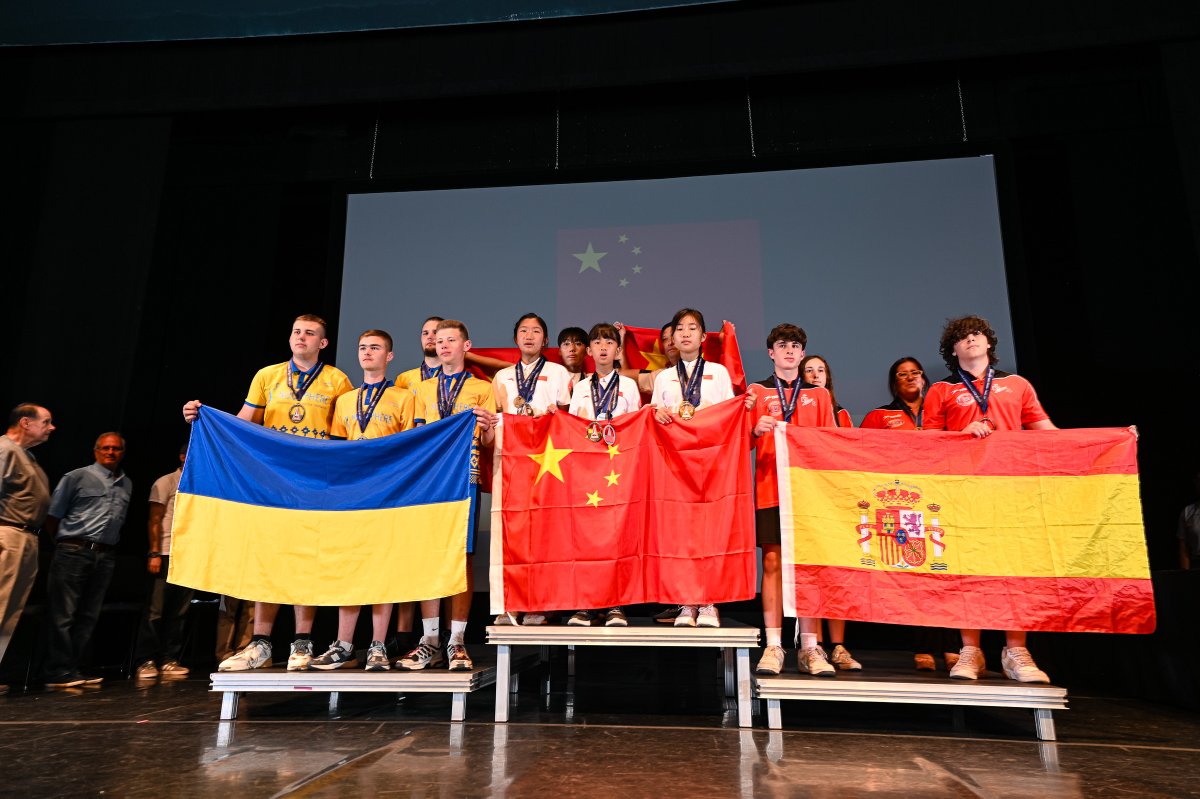 NARRockets's tweet image. 🚀 It was a memorable time yesterday at the World Spacemodeling #Championship (WSMC) Awards Ceremony! 🚀 Check out more images of the senior &amp;amp; junior gold, silver &amp;amp; bronze medal winners. Learn more at: nar.org/site/wsmc-2023… #WSMC2023
Photo Credit: @jmwtahomaphoto