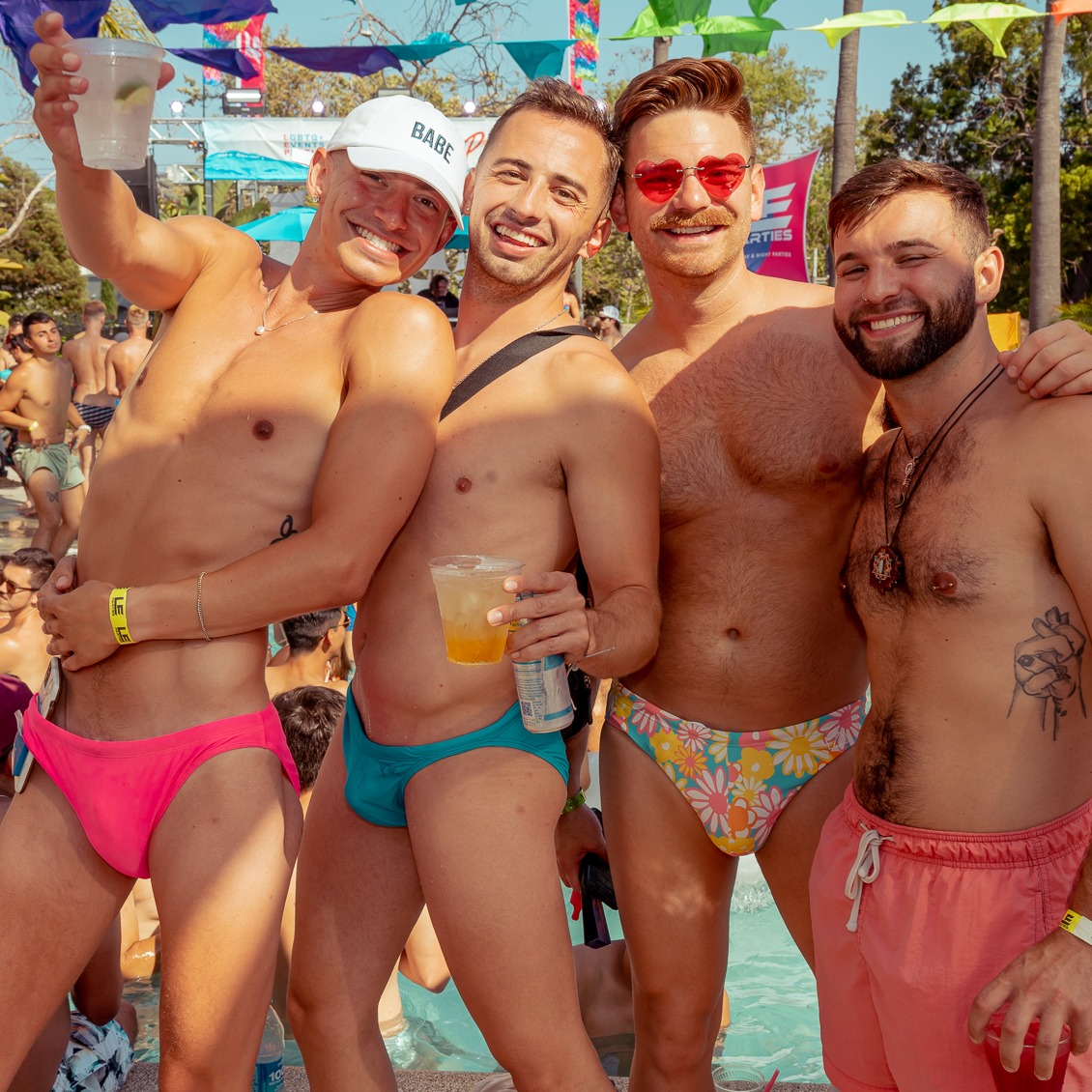 LE PARTIES tweet media