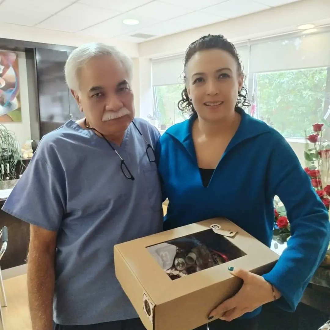 MedicaMocel's tweet photo. Felicitamos al Dr. Marcos Saad y la Dra. Faviola Morfin
#asociacionmocel #amham #Felicidades #cumpleaños #abrazos https://t.co/vXY8m0hkPR