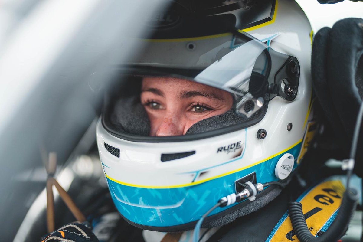 ShiftUpNow's tweet image. Back from the mountain! 🏔️

@LoniUnser is in the @TeamCooperTire 997 Cup Car this weekend for @Round3Racing in @RaceWRL! 

#ShiftUpNow #WomenInMotorsport #TeamCooperTire