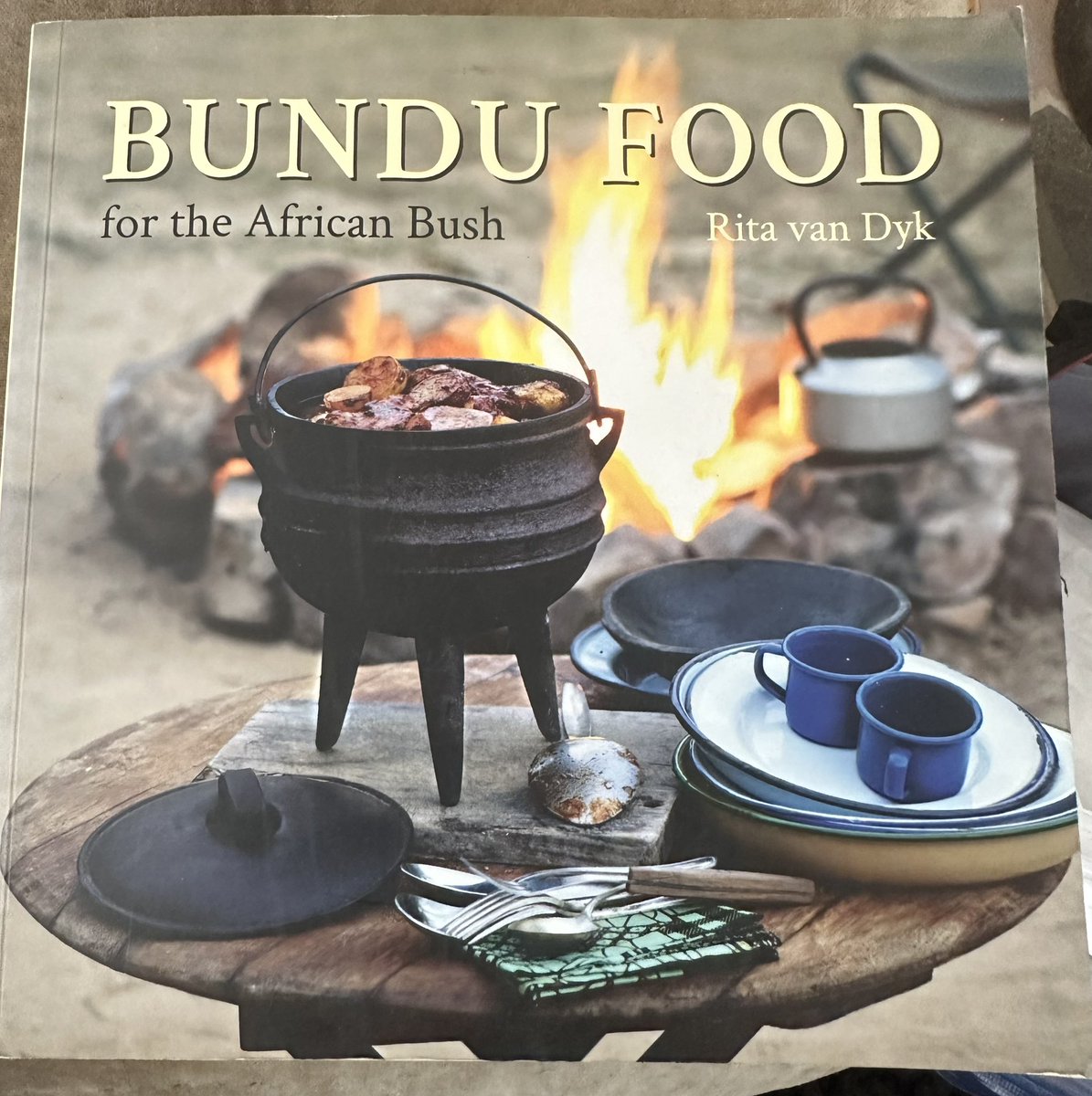 14emdea's tweet photo. @WildEarth - so excited about my birthday present to me from me!! Makes me think of the fabulous meals cooked by the bush chefs in camps. Utterly delicious and all so healthy.❤️ https://t.co/SdYZKdzc0d