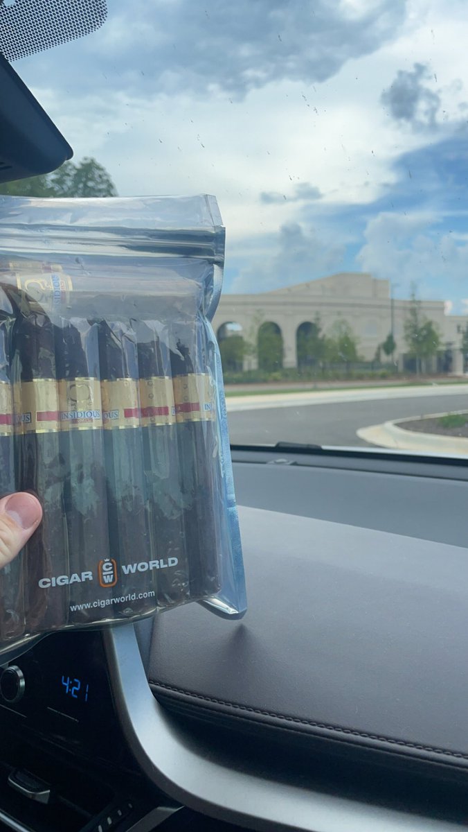 theCode_Y tweet media